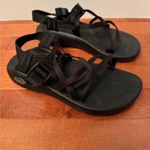 Chaco Women's Black Sandals classic size 7 W
